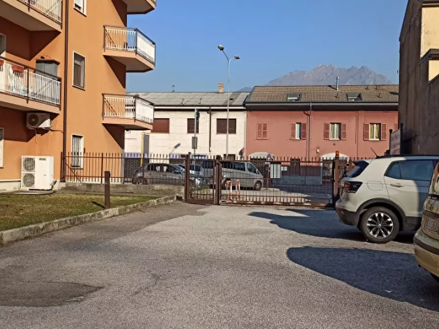 Box auto in affitto in ponte azzone visconti a Galbiate