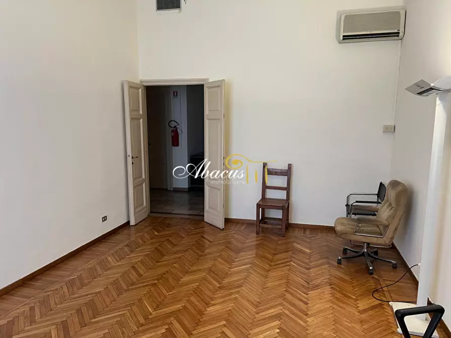 Immagine 8 di Ufficio in affitto  in Viale Spartaco Lavagni  a Firenze