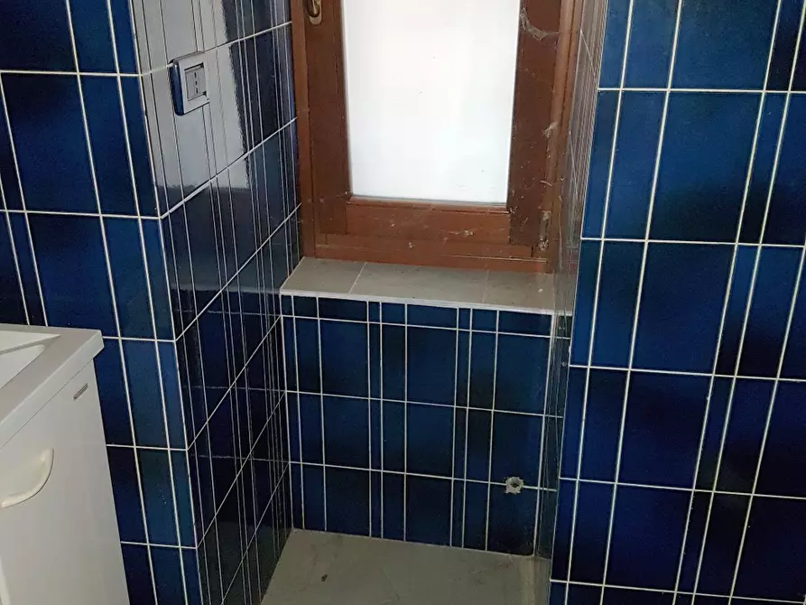 Immagine 7 di Locale commerciale in affitto  in VIA MATTEOTTI a Montanaro