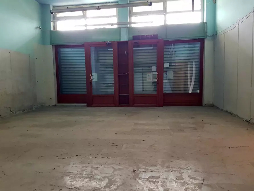 Immagine 3 di Locale commerciale in affitto  in VIA ROMA a Castagneto Po