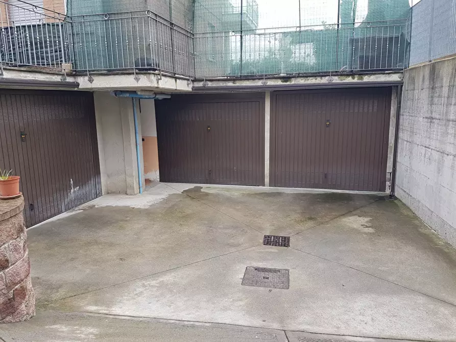 Immagine 4 di Box auto in affitto  in VIA BLATTA  a Chivasso