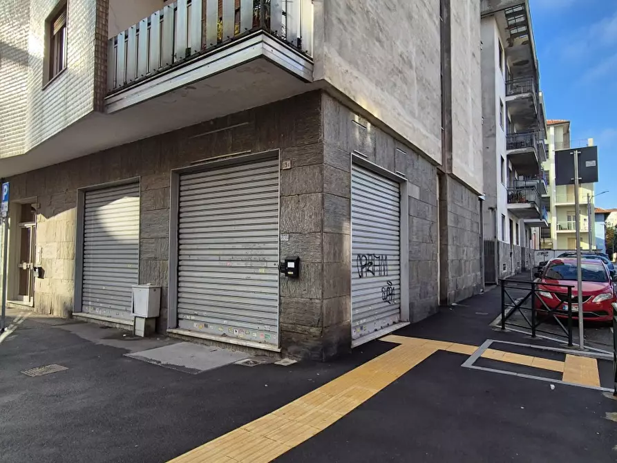 Immagine 1 di Locale commerciale in affitto  in VIA SICCARDI a Chivasso