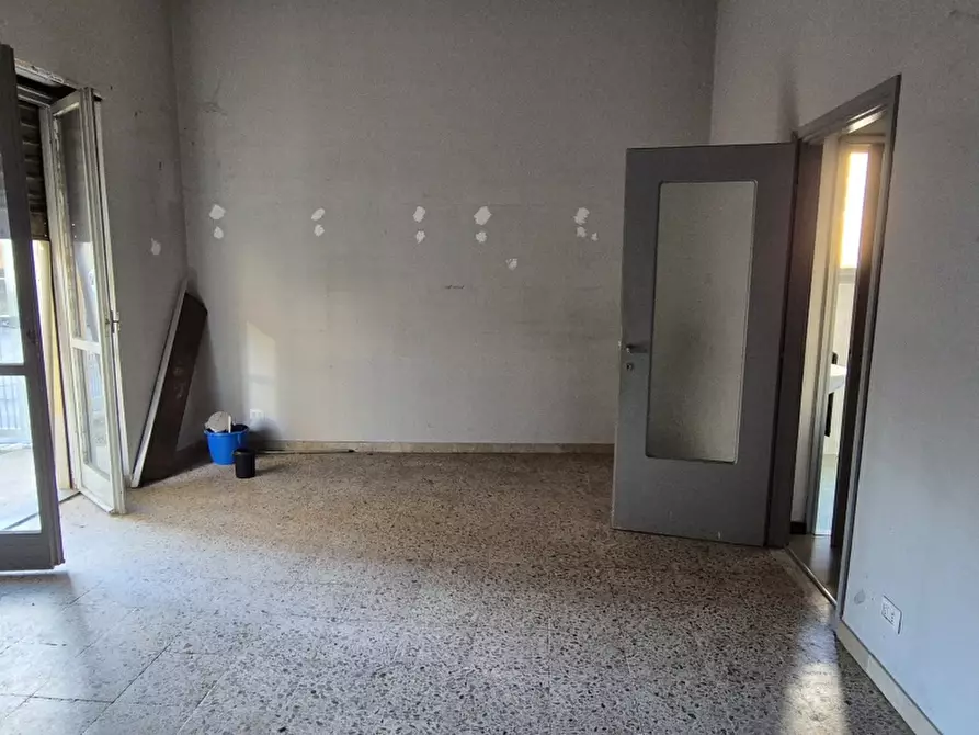 Immagine 12 di Locale commerciale in affitto  in VIA SICCARDI a Chivasso