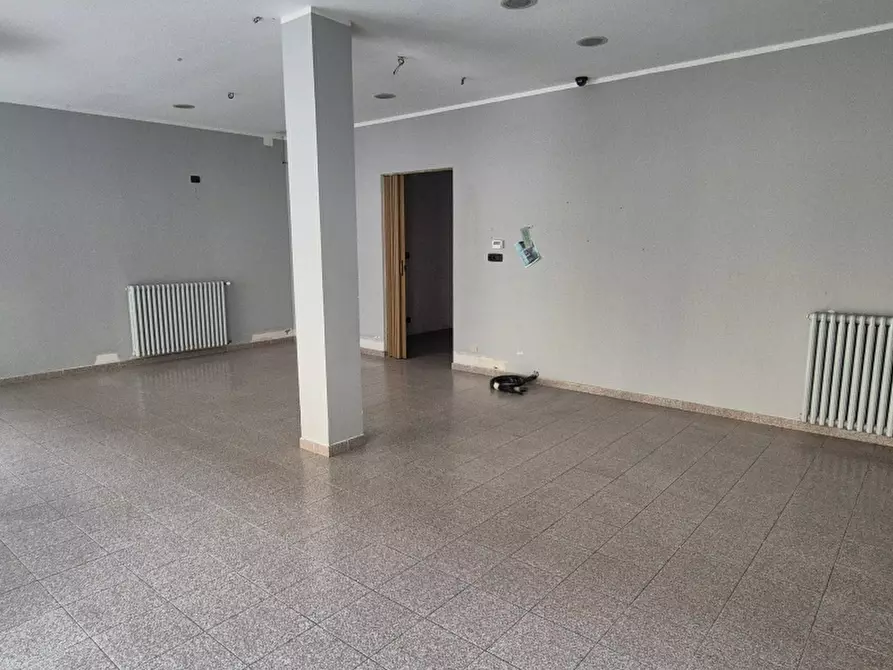 Immagine 5 di Locale commerciale in affitto  in VIA UMBERTO I a Foglizzo