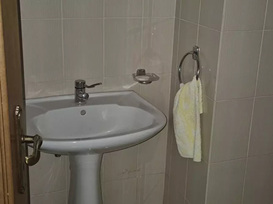 Immagine 9 di Locale commerciale in affitto  in VIA UMBERTO I a Foglizzo