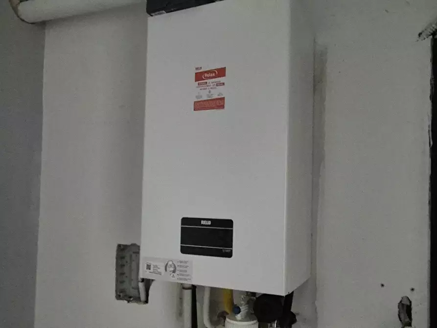 Immagine 11 di Locale commerciale in affitto  in VIA UMBERTO I a Foglizzo