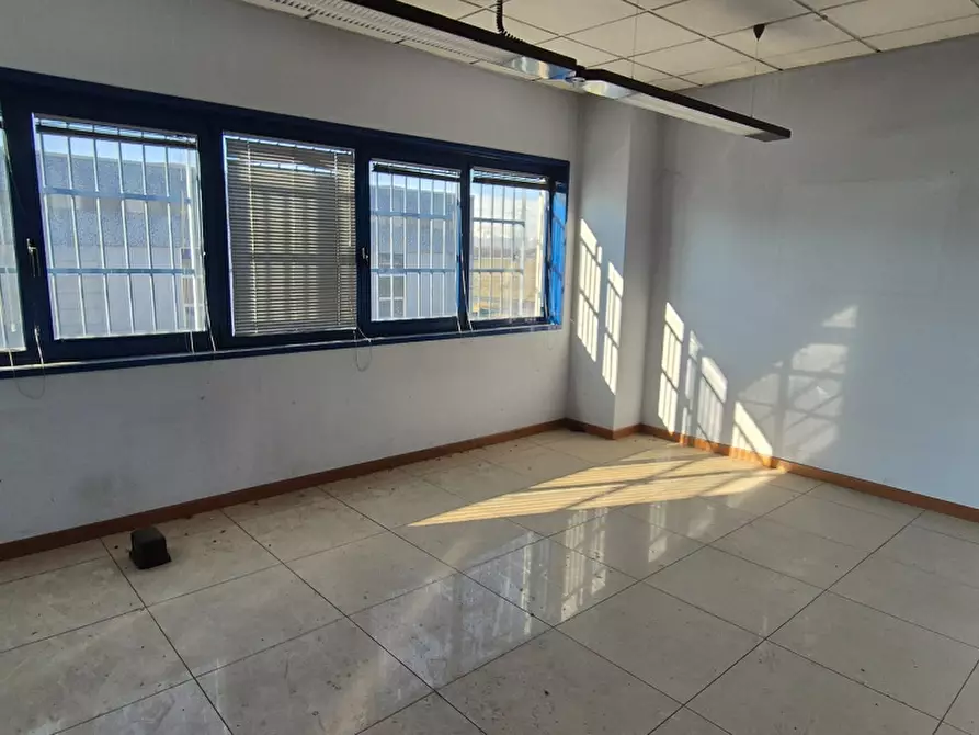 Immagine 8 di Ufficio in affitto  in VIA ENZO FERRARI a Verolengo