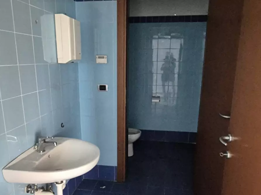 Immagine 11 di Ufficio in affitto  in VIA ENZO FERRARI a Verolengo