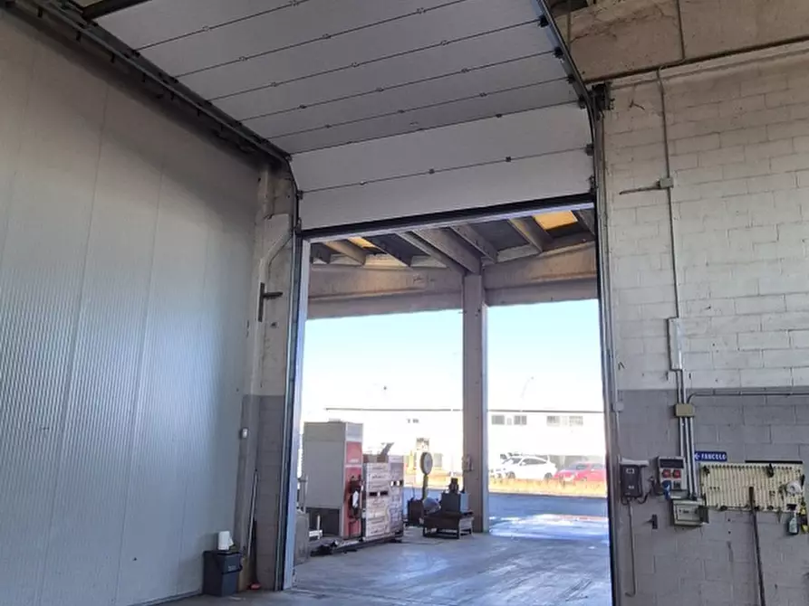 Immagine 11 di Capannone industriale in affitto  in VIA ENZO FERRARI 9 a Verolengo