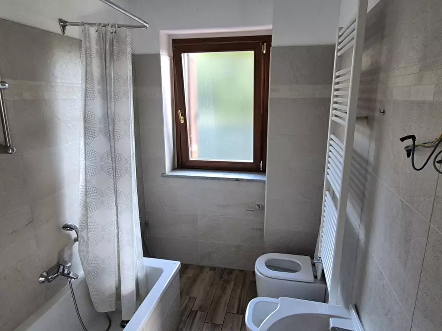 Immagine 10 di Appartamento in affitto  in VIA FAVORITA a Chivasso