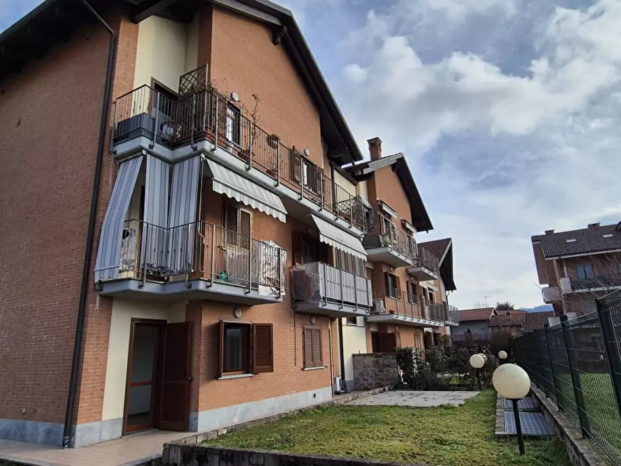 Immagine 1 di Appartamento in affitto  in VIA FAVORITA a Chivasso