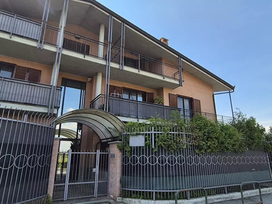 Immagine 4 di Appartamento in affitto  in VIA CALUSO  a Chivasso