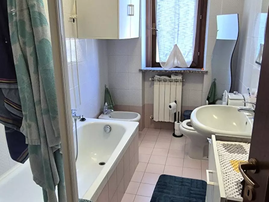 Immagine 20 di Appartamento in affitto  in VIA CALUSO  a Chivasso