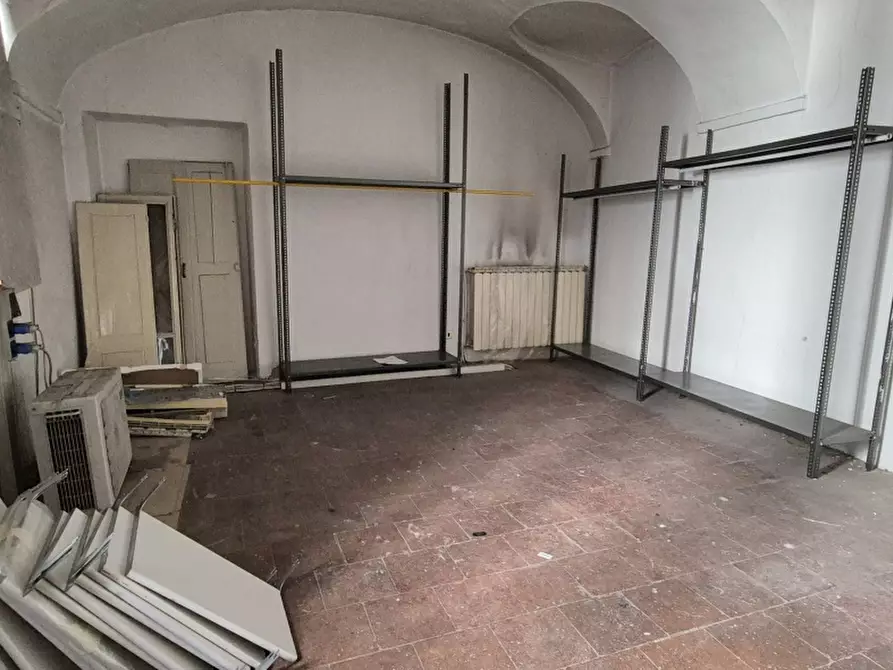 Immagine 16 di Locale commerciale in affitto  in VIA TORINO a Chivasso