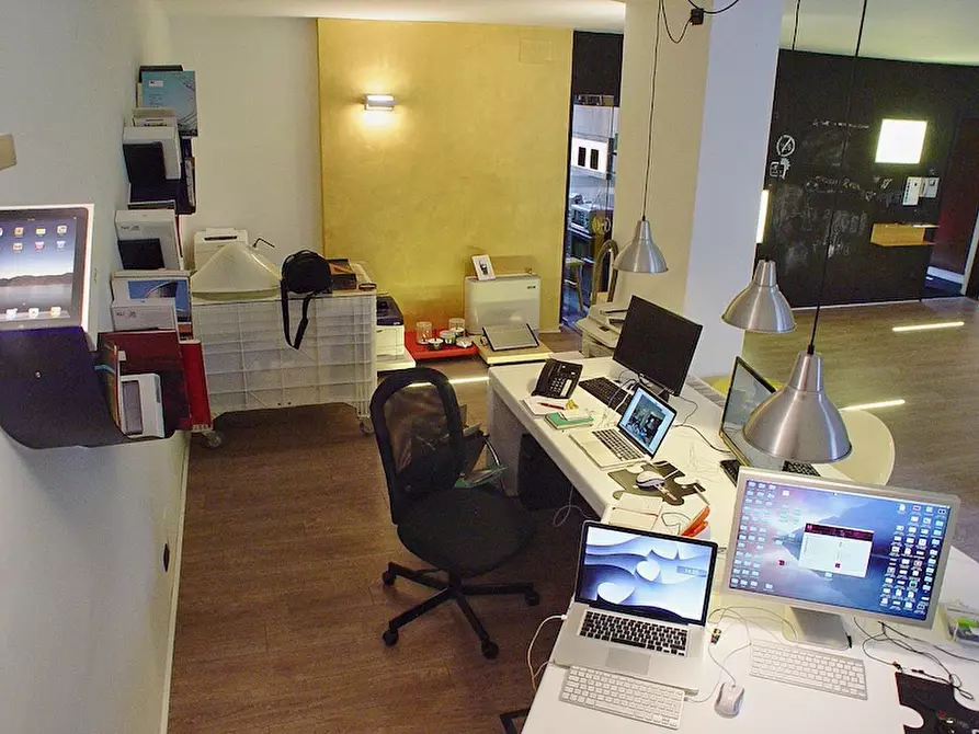 Immagine 3 di Ufficio in affitto  a Firenze