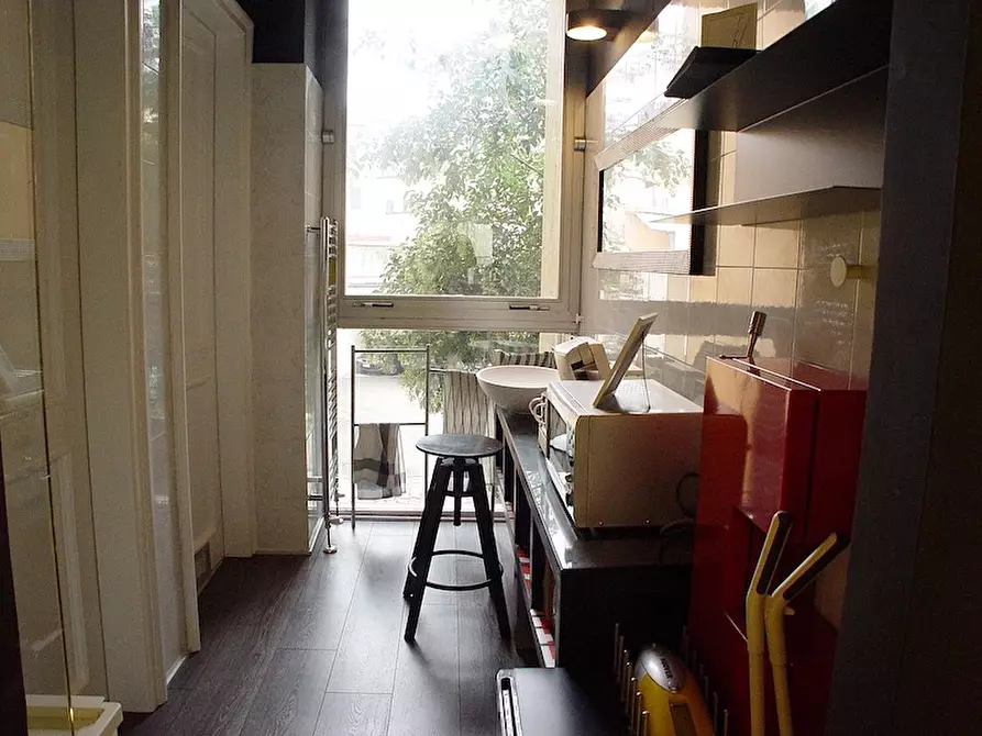 Immagine 12 di Showroom in affitto  a Firenze