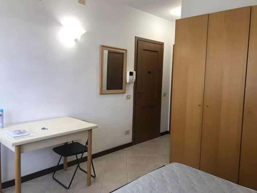 Immagine 2 di Monolocale in affitto  in via Reginaldo Giuliani a Firenze