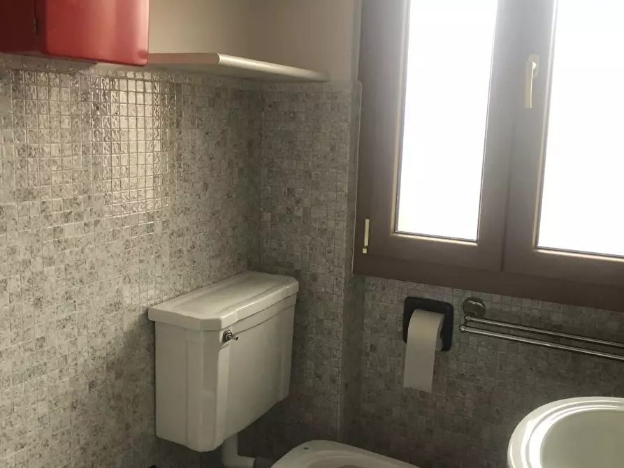 Immagine 11 di Appartamento in affitto  in VIA VITTORIO EMANUELE II a Firenze