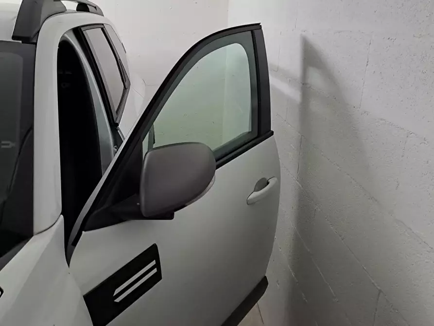 Immagine 6 di Garage in affitto  in via di Villa Demidoff a Firenze