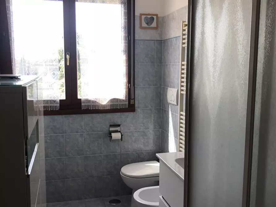 Immagine 13 di Appartamento in affitto  in via Respighi a Firenze