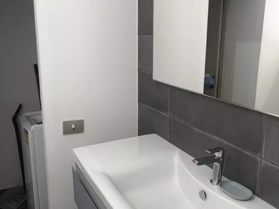 Immagine 23 di Appartamento in affitto  in via Doni a Firenze