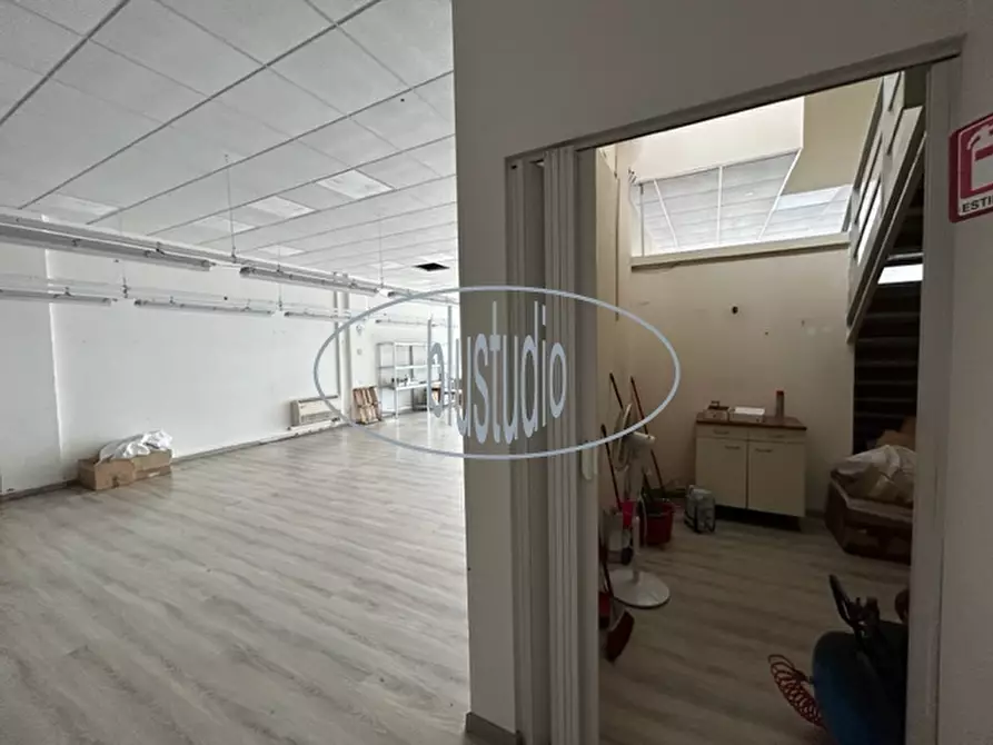 Immagine 7 di Capannone industriale in affitto  a Figline E Incisa Valdarno