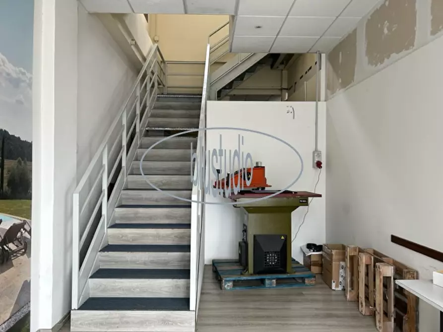 Immagine 10 di Capannone industriale in affitto  a Figline E Incisa Valdarno