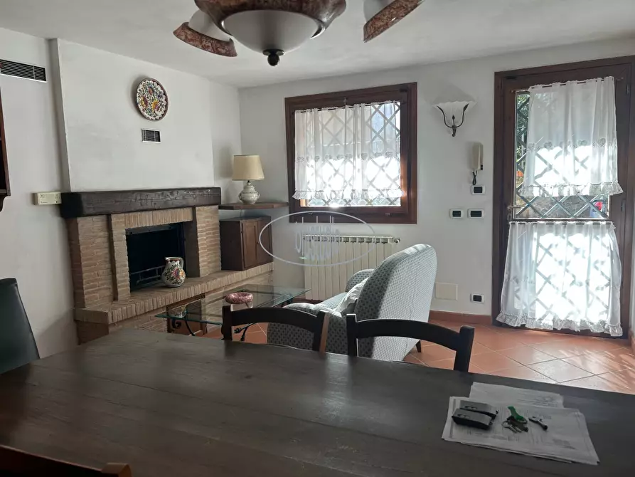 Immagine 15 di Villetta a schiera in affitto  a Reggello