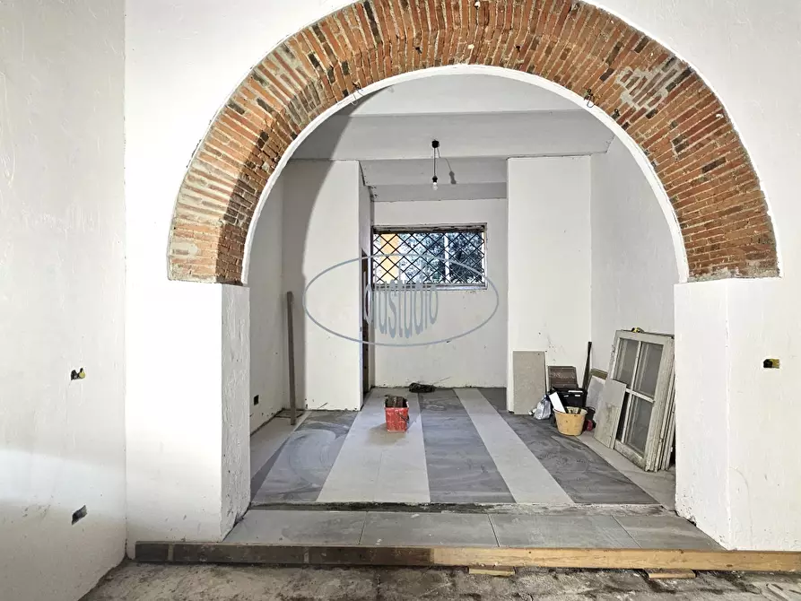 Immagine 7 di Negozio in affitto  in corso mazzini a Figline E Incisa Valdarno