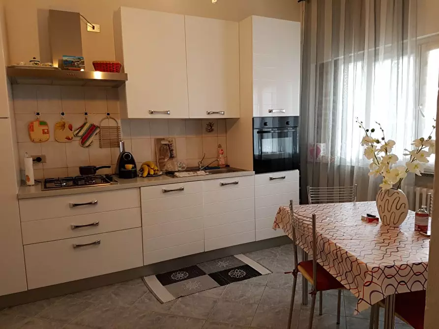 Immagine 3 di Appartamento in affitto  a Pavia