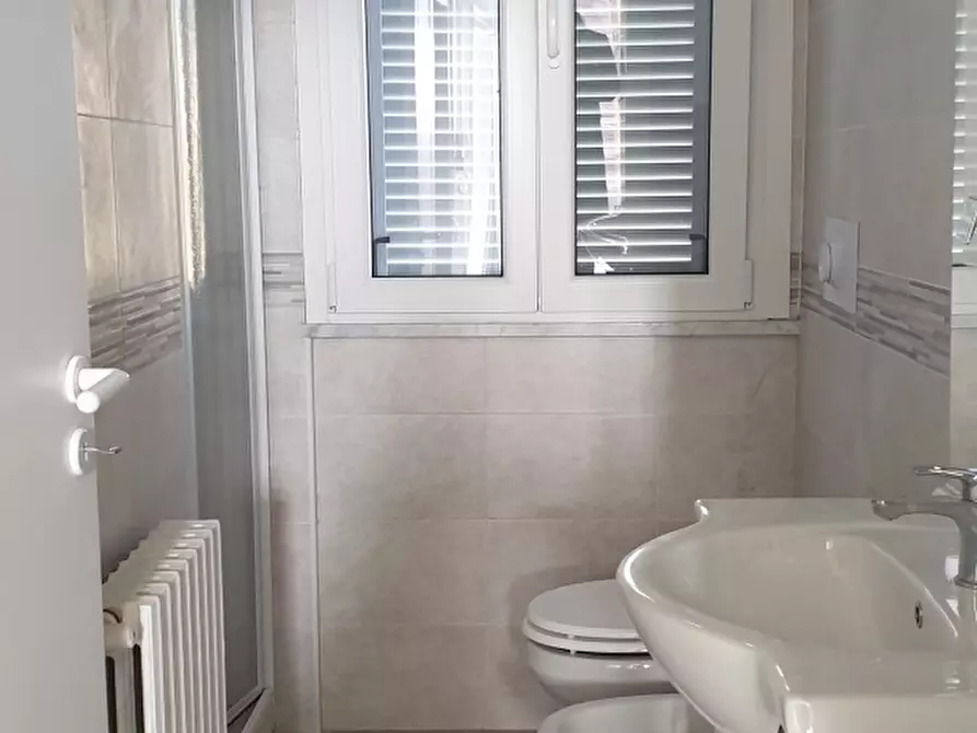 Immagine 2 di Appartamento in affitto  a Pavia