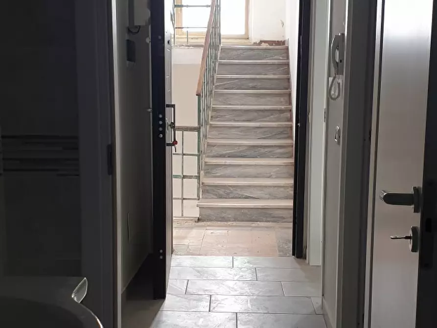 Immagine 3 di Appartamento in affitto  a Pavia