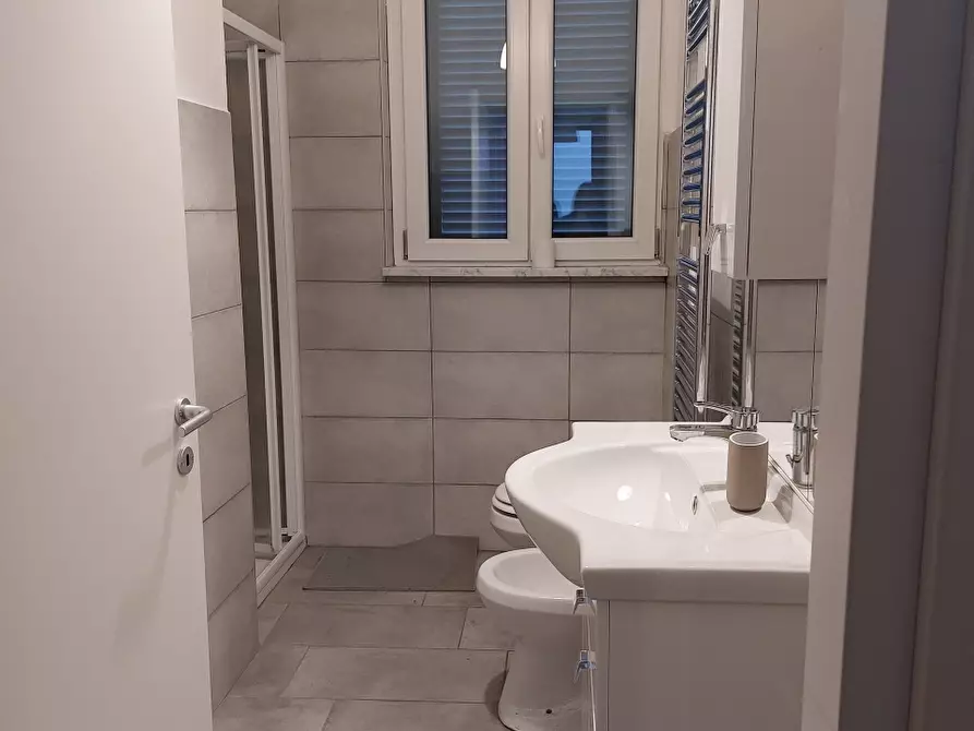 Immagine 3 di Appartamento in affitto  a Pavia