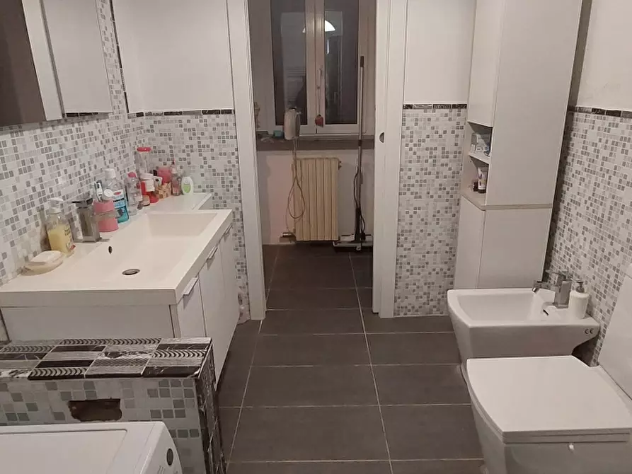 Immagine 5 di Appartamento in affitto  a Pavia