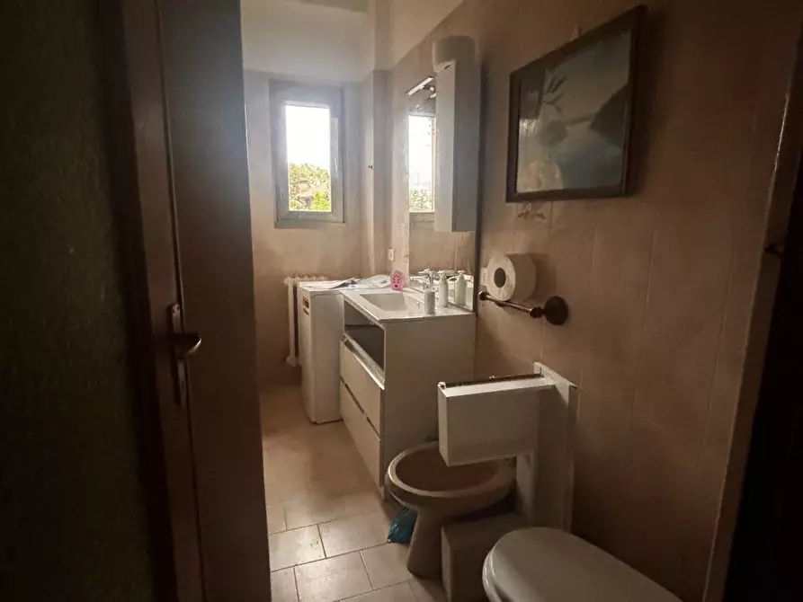 Immagine 4 di Stanza singola in affitto  a Pavia