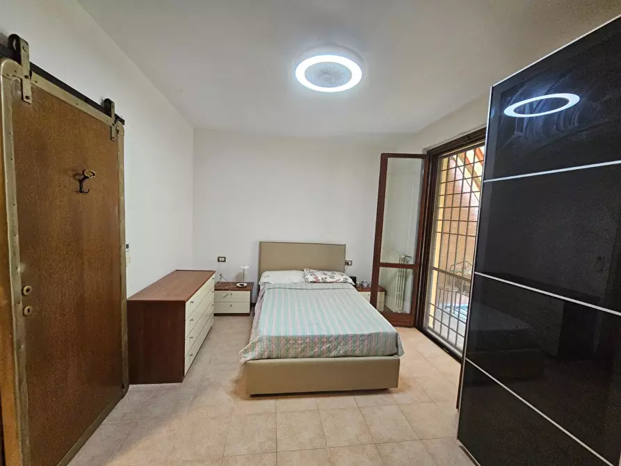 Immagine 5 di Appartamento in affitto  a Giussago