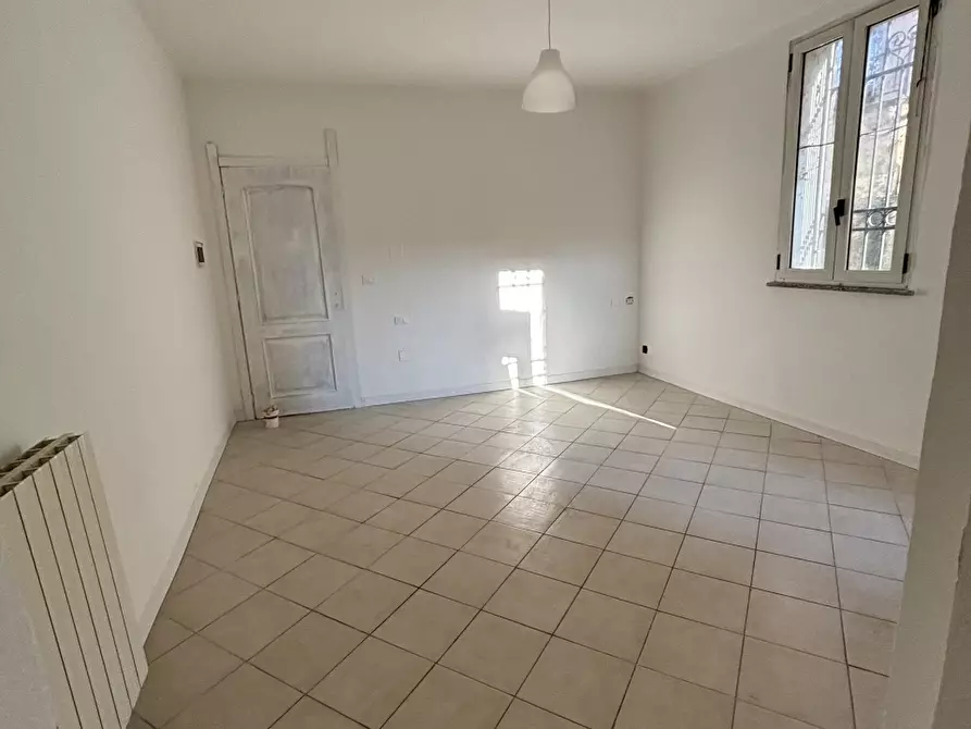 Immagine 5 di Appartamento in affitto  a Pavia