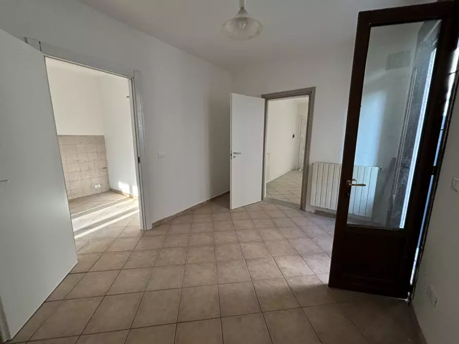 Immagine 4 di Appartamento in affitto  a Pavia