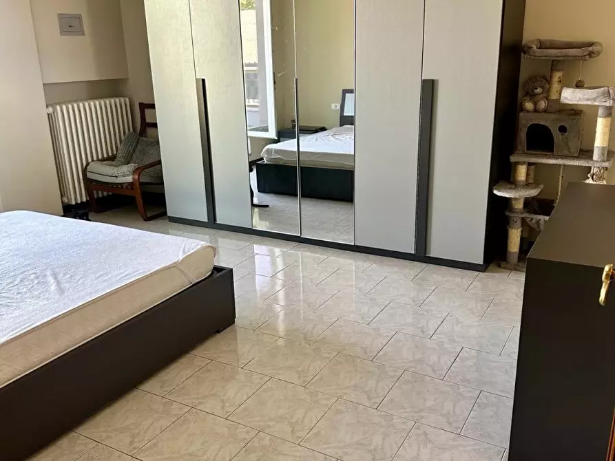 Immagine 15 di Appartamento in affitto  a San Martino Siccomario