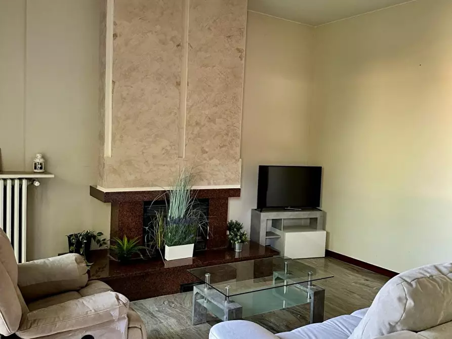 Immagine 2 di Appartamento in affitto  a San Martino Siccomario