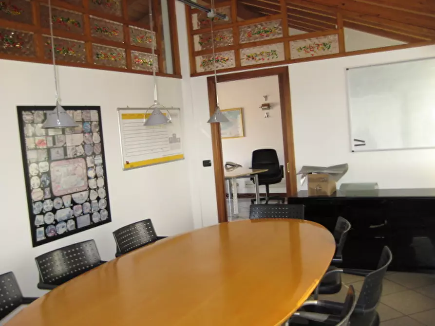 Immagine 3 di Ufficio in affitto  a Padova