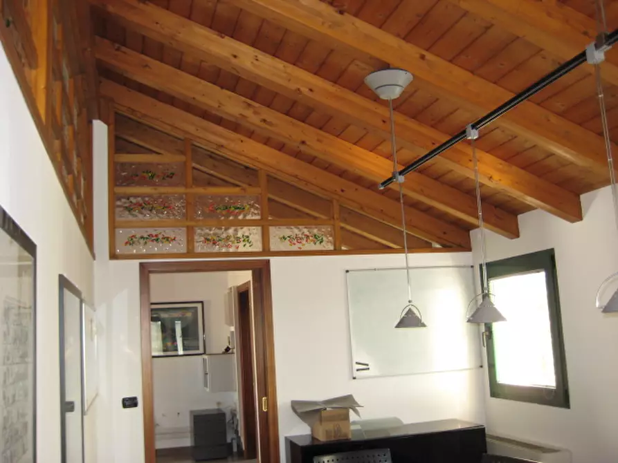 Immagine 6 di Ufficio in affitto  a Padova