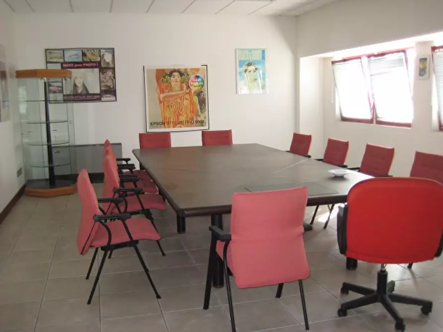 Immagine 1 di Ufficio in affitto  a Rubano