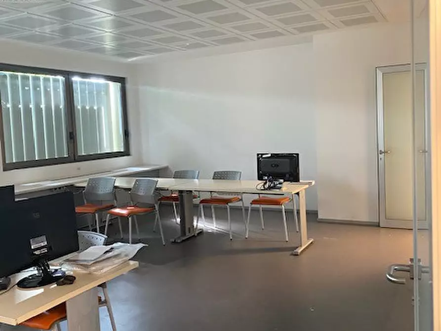 Immagine 1 di Ufficio in affitto  a Padova