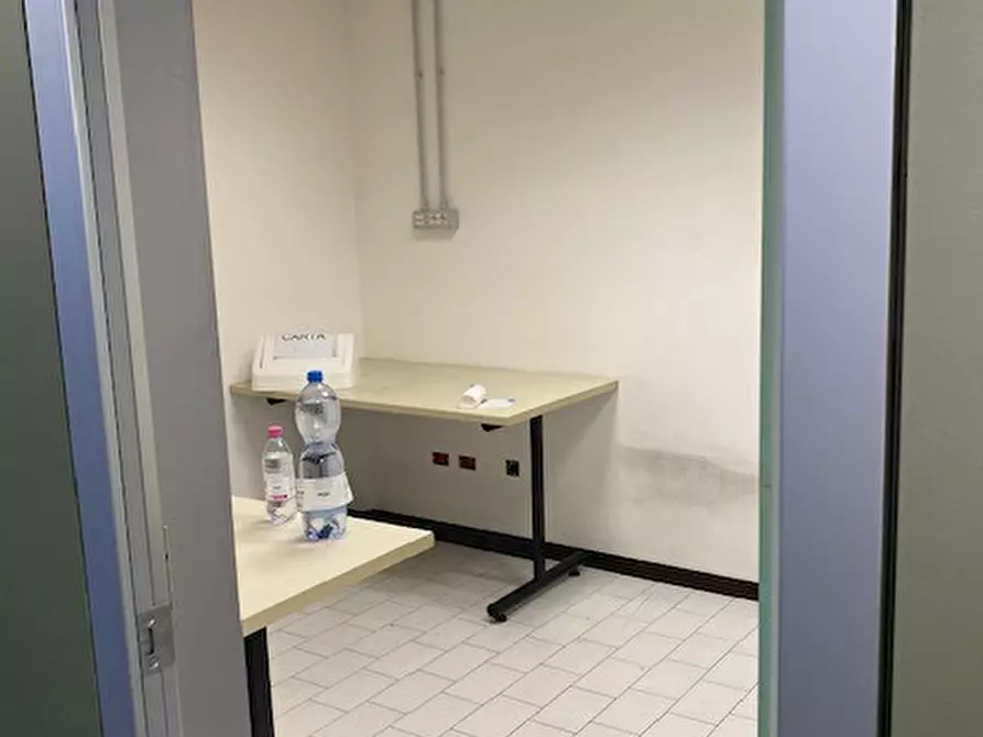 Immagine 15 di Ufficio in affitto  a Padova