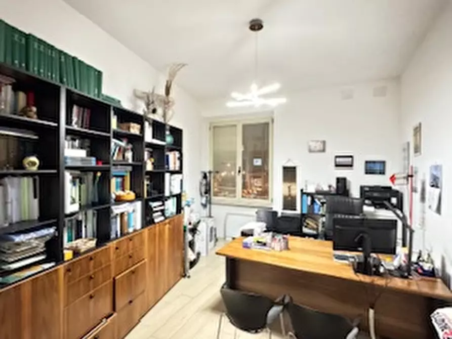 Immagine 3 di Ufficio in affitto  a Padova
