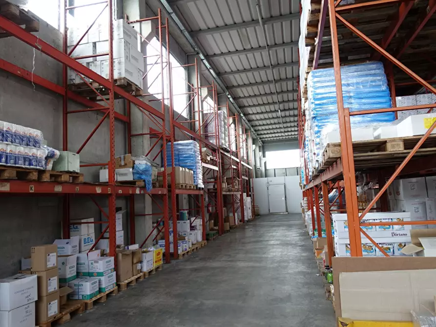 Immagine 4 di Capannone industriale in affitto  a Mestrino