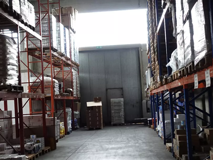 Immagine 5 di Capannone industriale in affitto  a Mestrino
