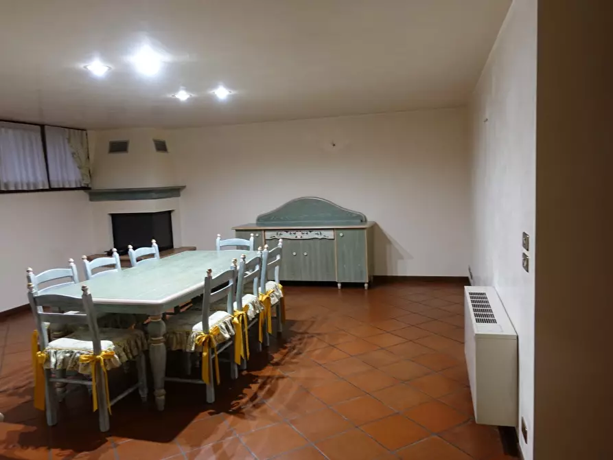 Immagine 9 di Casa bifamiliare in affitto  a Stra