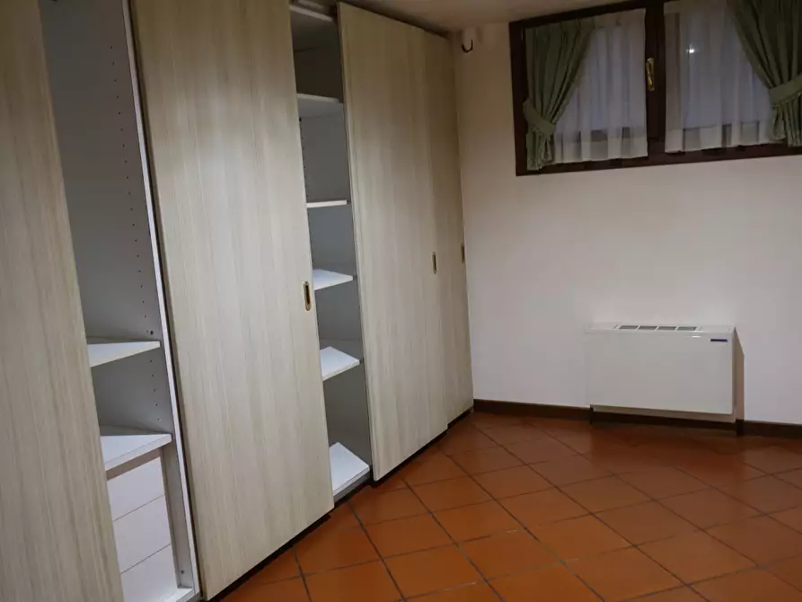 Immagine 14 di Casa bifamiliare in affitto  a Stra